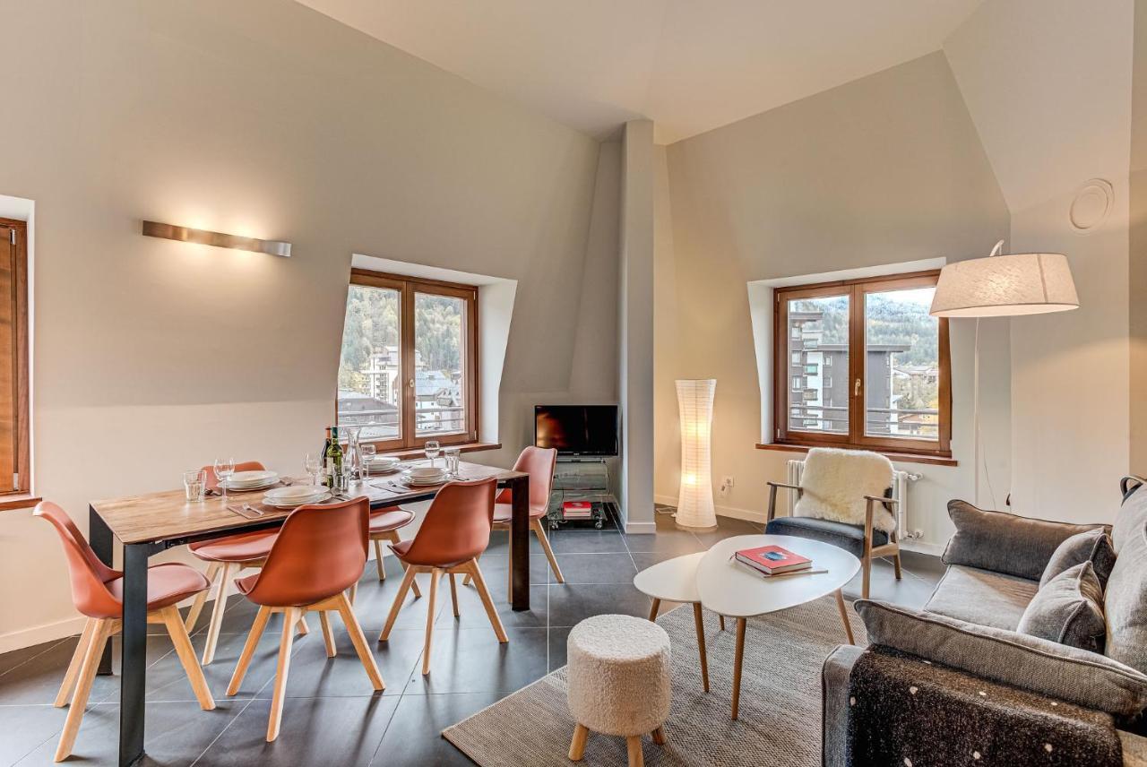 Apartment Alpes V - Alpes Travel - Central Chamonix - Sleeps 5 Екстер'єр фото